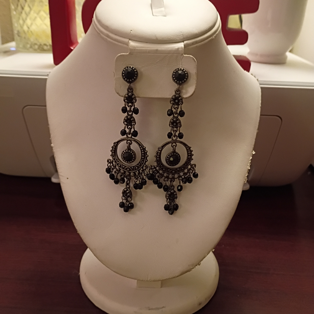 Elegant Black Linear Chandlier Dangle Earrings